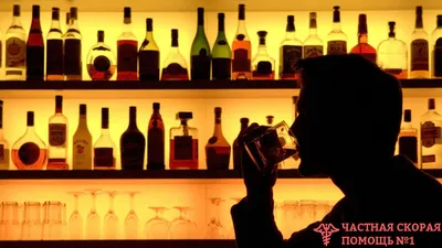 Врач-нарколог Валентин Скрябин: Алкоголизм вылечить нельзя, но его можно  контролировать - Российская газета
