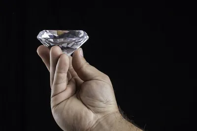 В 2022 году нашли самый большой розовый алмаз за последние 300 лет