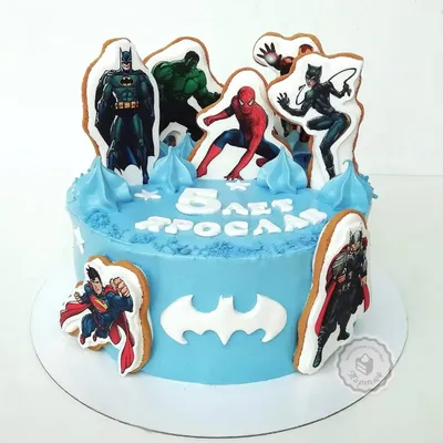 Торт с логотипом бэтмена. | Премиум Фото