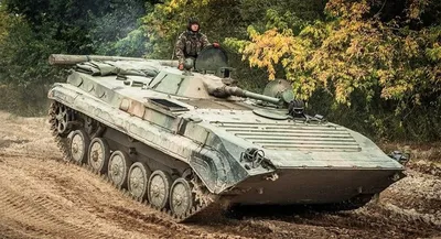 The Russian Army Is Time-Traveling Back To 1966 As It Reequips With  Hundreds Of Old BMP-1 Fighting Vehicles