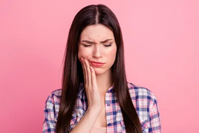 Почему нельзя терпеть зубную боль? Мнение врача стоматолога