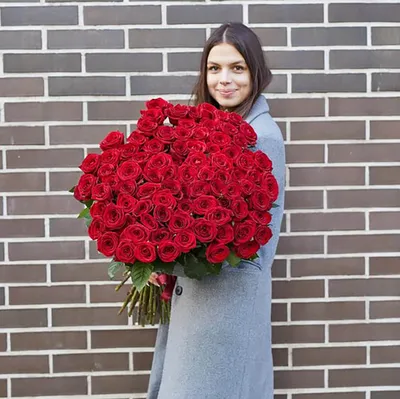 Букет из роз на День Влюбленных © Цветы60.рф