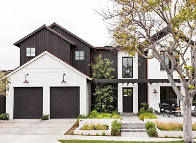 Красивый черно-белый дом с террасой для семьи в Калифорнии 〛 ◾ Фото ◾ Идеи  ◾ Дизайн