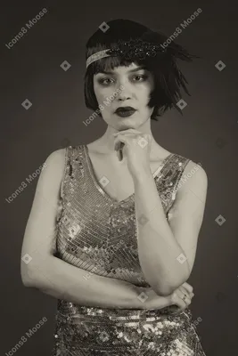 Фотообои \"Черно-белый ретро портрет девушки с красными губами\" - Арт.  070179 | Купить в интернет-магазине Уютная стена