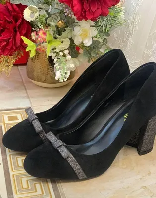 Шикарные чёрные туфли на высоком каблуке с открытым носком /босоножки4 |  Каблуки, Черные туфли, Женские туфли