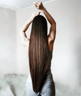 ДЛИННЫЕ ВОЛОСЫ ЭТО НЕ УДОБНО. . Иногда встречаю аккаунты где у девушек ну  очень длинные волосы, до колен и ни… | Long hair styles, Medium long hair,  Long hair color