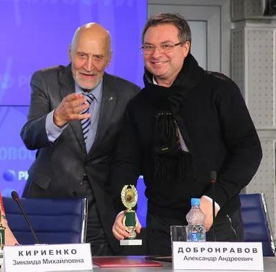 Александр Добронравов считает, что Галкина и Пугачеву простят в России