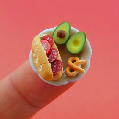 Полезные информации об еде из пластилина в фотоформате
