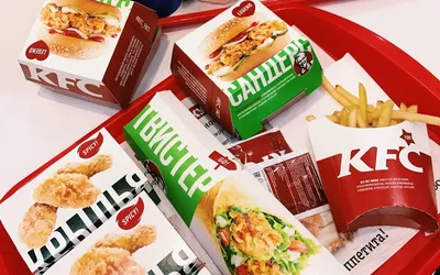 Фото-арт с поджаренными ножками из KFC в 4K разрешении