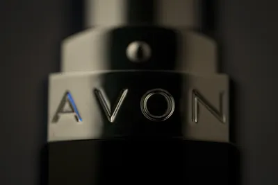 Avon Hit With $40 Million Verdict in California Talc Lawsuit - Bloomberg
