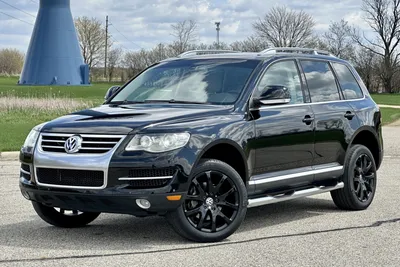 VOLKSWAGEN Touareg V6 Black Edition 3.0 TDI 286PS 4MOTION 8-SPEED TIPTRONIC  £71,670 ~ miles Silicon Grey Metallic | JCT600