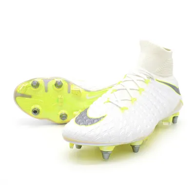 Nike release new Hypervenom 3 football boots | Goal.com US