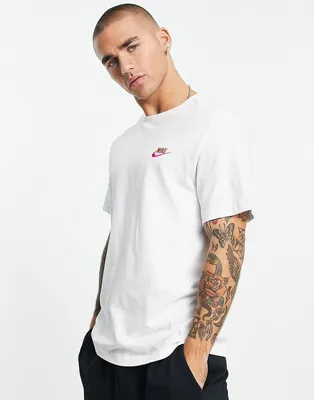 Женская теннисная футболка Nike Sportswear Essentials T-Shirt - med soft  pink – купить за 4 176 руб | ТЕННИСНЫЙ МАГАЗИН TENNIS-24.RU