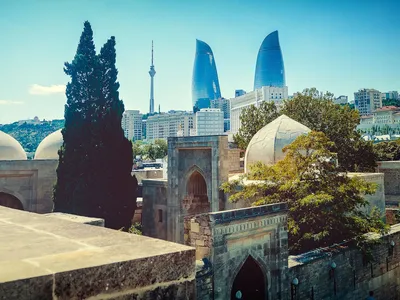 Баку - город контрастов. Заслуженная артистка России рассказала о визите в  Азербайджан (ФОТО)