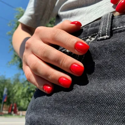 Красивый красный ❤️ #маникюр #ногти #красота #2020 #астана #абылайхана54а  #стерильность100% #гипоаллергенныелаки #diva 87751805737 #kodi… | Instagram