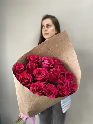 Купить Ярко-розовые кустовые розы поштучно Херсон | UFL