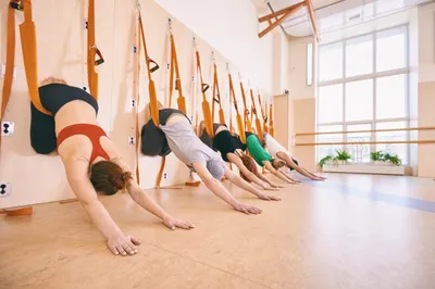 Йога Айенгара для начинающих на дому в Москве – Студия йоги \"Q-yoga\"
