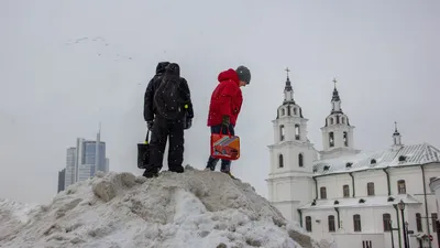 Когда заканчиваются у школьников зимние каникулы?» — Яндекс Кью