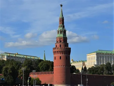 Московский Кремль: цена билетов, как купить и режим работы 2024