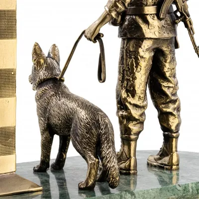 Младший сержант Пограничных войск с собакой, 1941 г. СССР — Каропка.ру —  стендовые модели, военная миниатюра