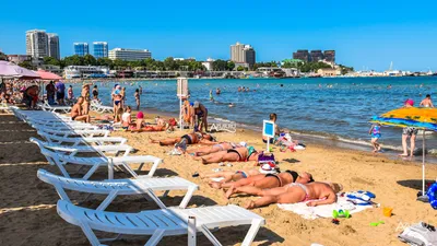 В Анапе Чёрное море превращается в зелёное: цветение за сутки разрастается  вдвое. Опасно ли это? | Юга.ру