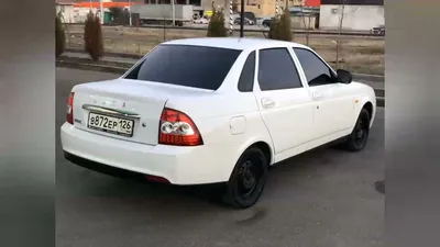 В Твери белая \"Приора\" протаранила два автомобиля (фото) | Твериград