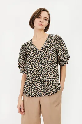 Модные летние блузки 2024 – стильные тренды, фото, последние новинки  женских блузок
