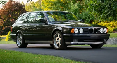 The BMW M5 Touring E34