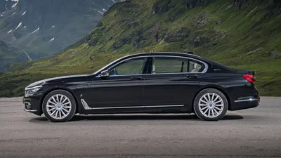 2024 BMW 7 Series: Choosing the Right Trim - Autotrader