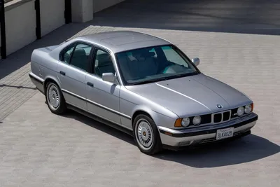 File:BMW E34 540.jpg - Wikimedia Commons