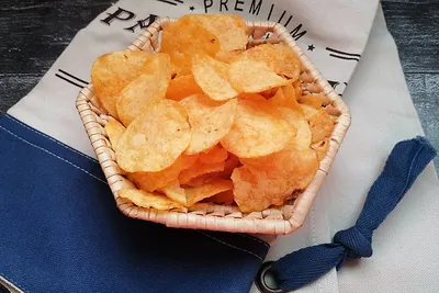 Насколько вы потолстеете, если будете съедать по пачке чипсов каждый день —  Ferra.ru