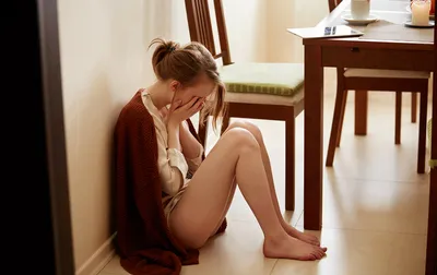 Депрессия: симптомы, которые нельзя игнорировать. Первые признаки депрессии  | MozOk.ua