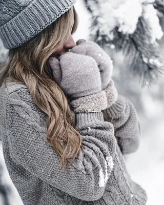 Лучшие фото девушка со спины зимой на аву