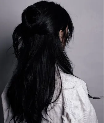 Девушка с черными волосами (74 фото)