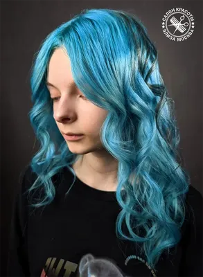 Модное поветрие – голубые, синие, бирюзовые волосы