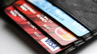 Сбербанк» раздает по 10 000 рублей всем за оформление банковской карты