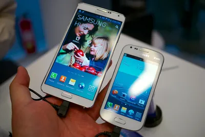 Телефон Samsung s 4 mini