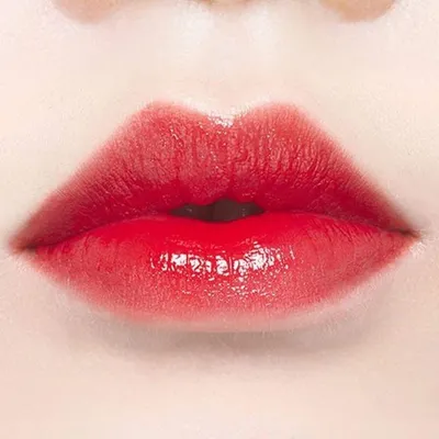 Как увеличить губы и скорректировать форму губ: способы, виды инъекций,  побочные эффекты – блог Cleo Line