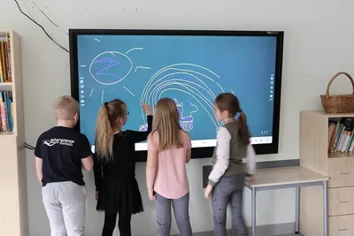 Интерактивная доска для детей: забава или необходимость? | Kiosks.ru