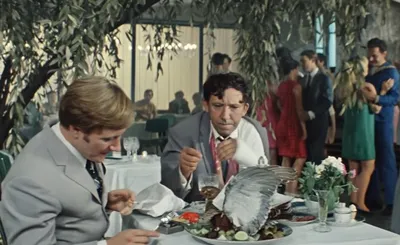 Бриллиантовая рука (1968) - кадры из фильма - советские фильмы -  Кино-Театр.Ру