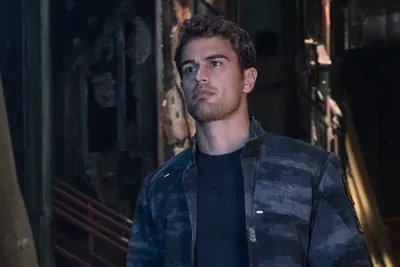 Фильмы в Google Play – Divergent