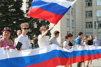Мэр Йошкар-Олы поздравил горожан с Днем государственного флага России - ГТРК