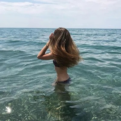 Фото на фоне моря в платье | Пляжные фотографии позы, Летняя фотография,  Морская фотосессия