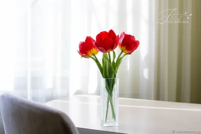 Красные тюльпаны, артикул F1176538 - 10098 рублей, доставка по городу.  Flawery - доставка цветов в Москве