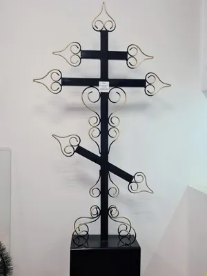 Крест металлический \"Завитушка\" цена от 6 400 руб. - купить в Ritual.ru  (10341)