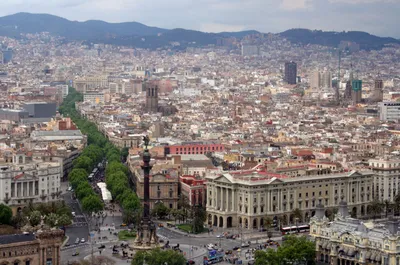 Город создан для пешеходов, а не авто. Чему Львов может поучиться у  Барселоны