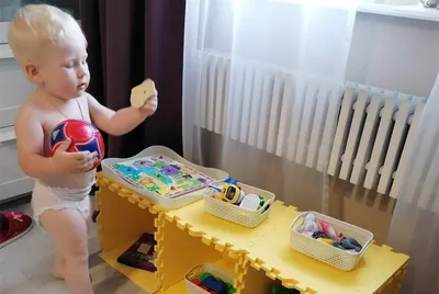 Белье для беременных и кормящих ФЭСТ - ⚽ Какими игрушками можно занять  малыша от 1 месяца до года? Огромное разнообразие игрушек, но не ясно какие  и когда будут полезны малышу. Мы разбили