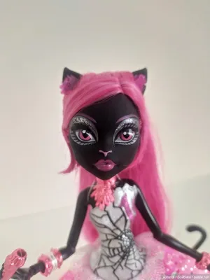 Черная кошка девушка, монстер хай, …» — создано в Шедевруме