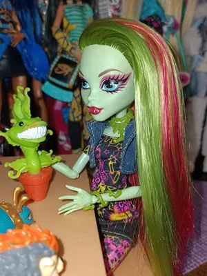 Venus McFlytrap - Ghoul Spirit - Monster High Dolls