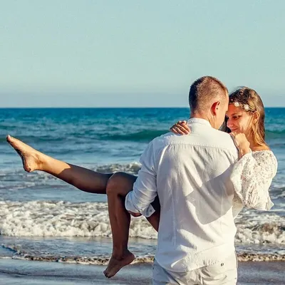 romance, фото счастливой пары на море, свадебные фото на океане, фото  мужчина и женщина на море, гуляя по пляжу, счастливая пара, Свадебный  фотограф Москва